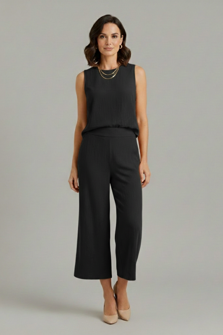 Women’s Two-Piece Set with Sleeveless Top and Cropped Trousers