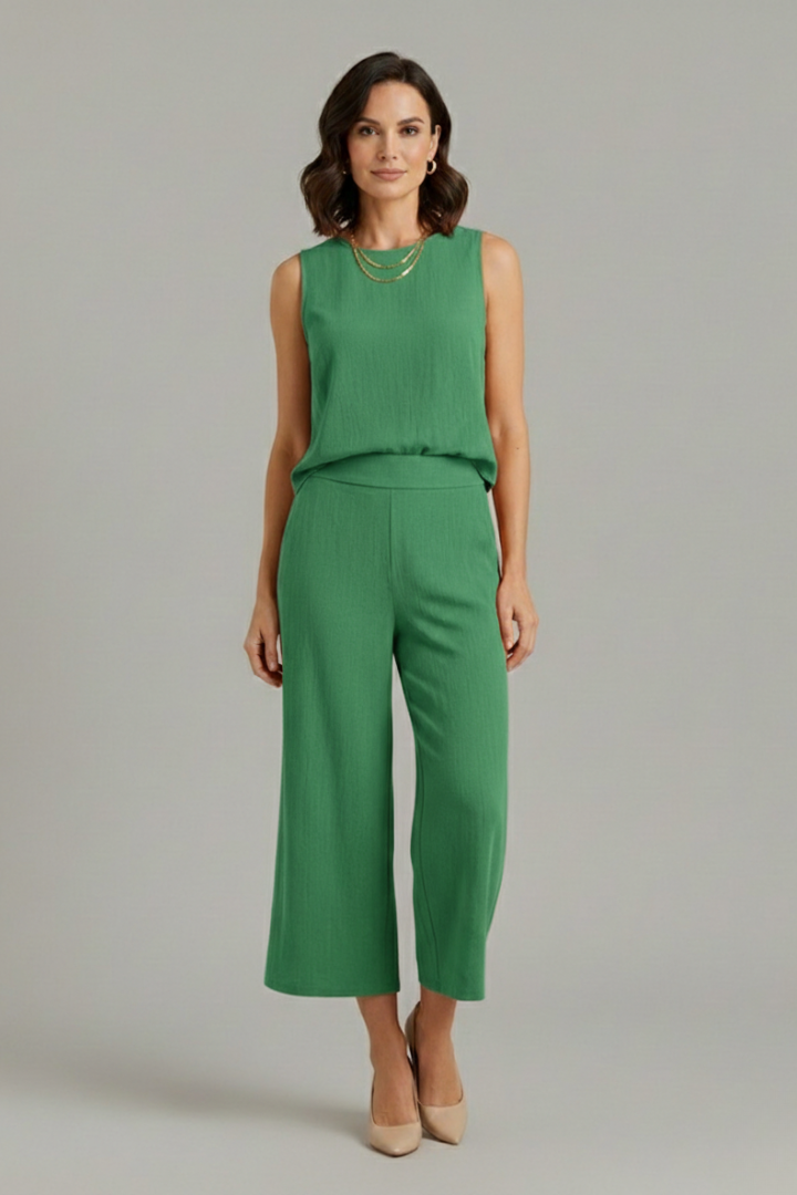 Women’s Two-Piece Set with Sleeveless Top and Cropped Trousers
