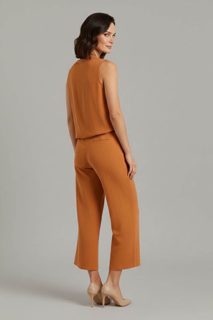 Women’s Two-Piece Set with Sleeveless Top and Cropped Trousers