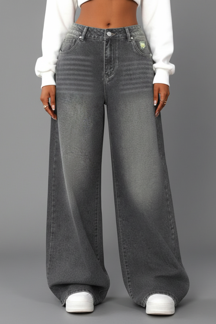 Women’s Wide Leg Jeans with Ripped Details and Solid Surface