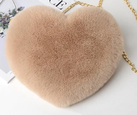 Heart-shaped fluffy bag with gold chain