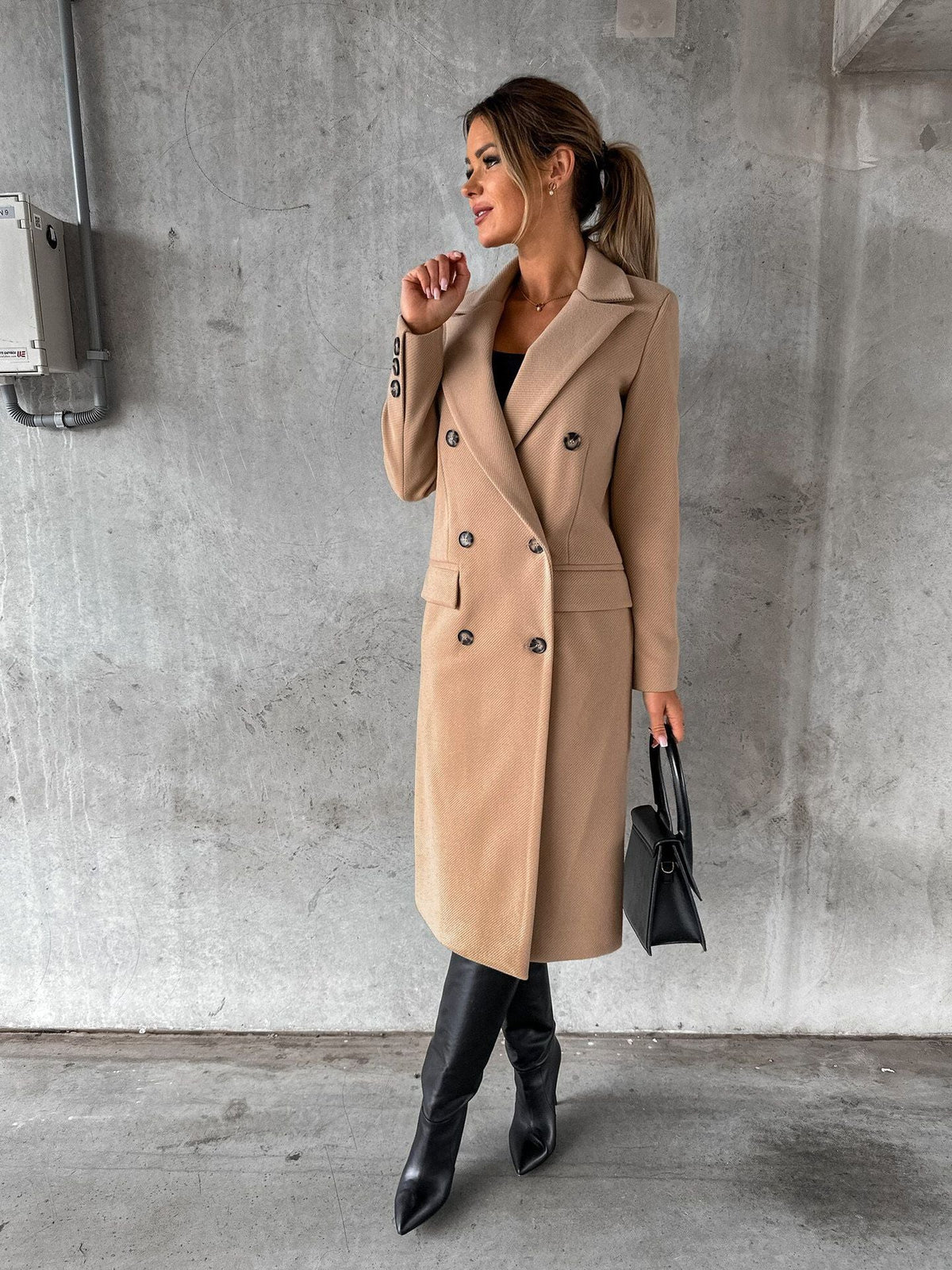 Women's Double-Breasted Long Coat with Wide Lapels