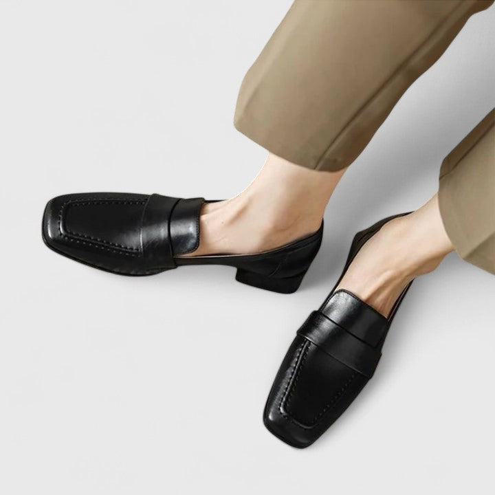 Women's Orthopaedic Low-Heeled Loafers with Slip-On Design for All-Day Comfort