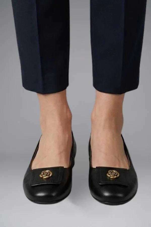 Women's Flat Shoes with Slip-On Design for Everyday Wear