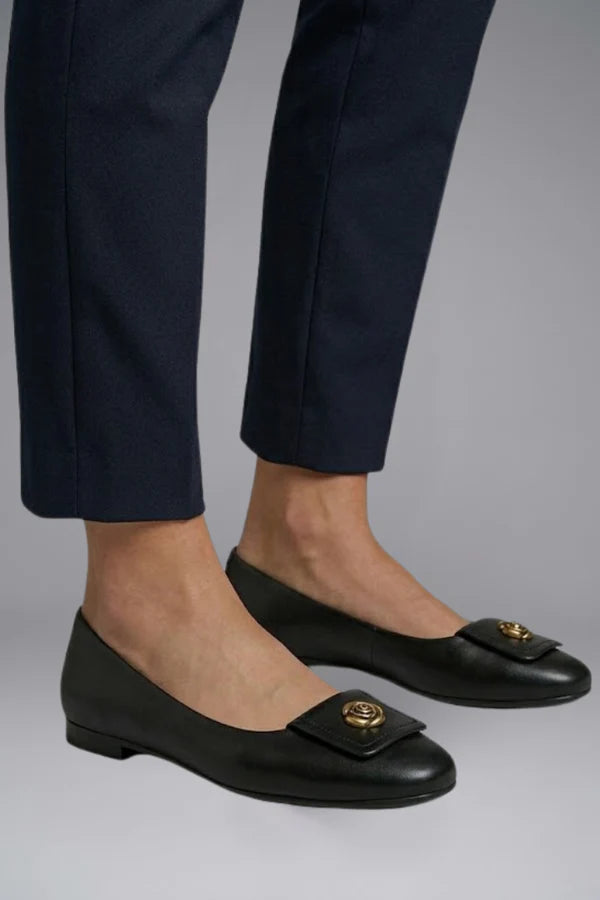 Women's Flat Shoes with Slip-On Design for Everyday Wear