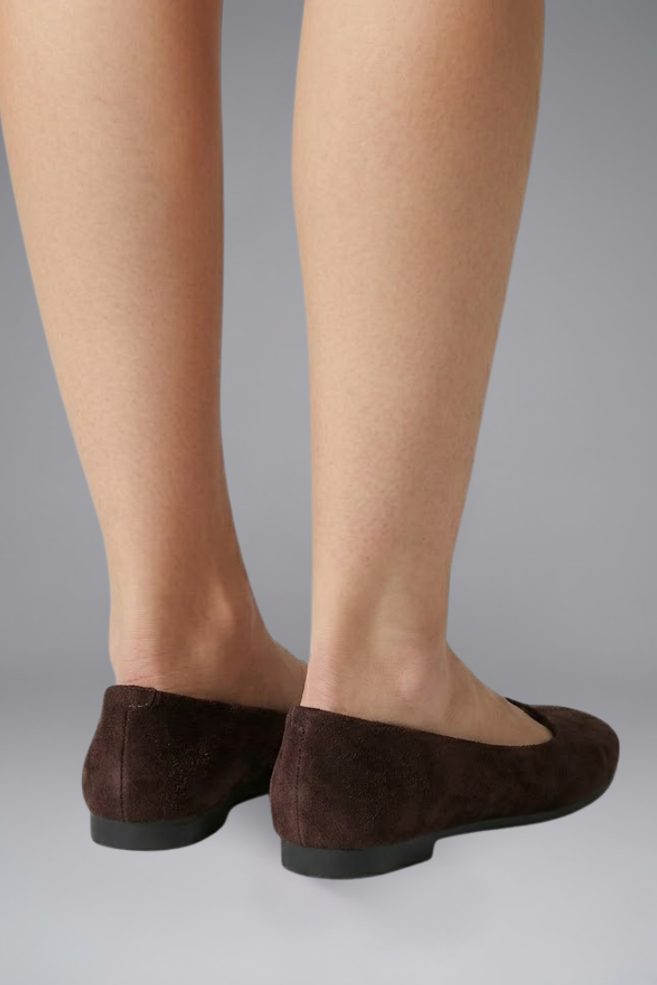 Women's Flat Shoes with Slip-On Design for Everyday Wear
