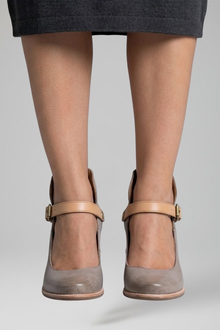 Women's Heel Sandals with Strap Fastening and Cushioned Insole