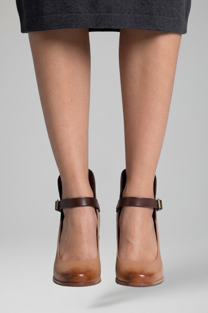 Women's Heel Sandals with Strap Fastening and Cushioned Insole