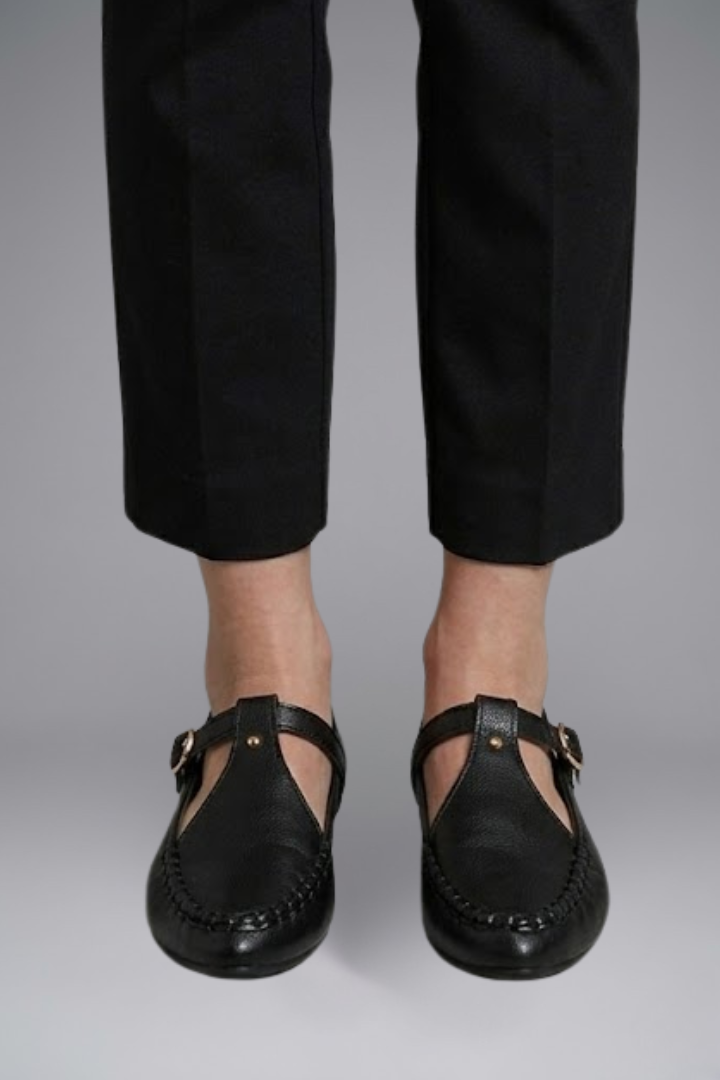 Women's Leather Flats with Adjustable Buckle Strap for Everyday Wear