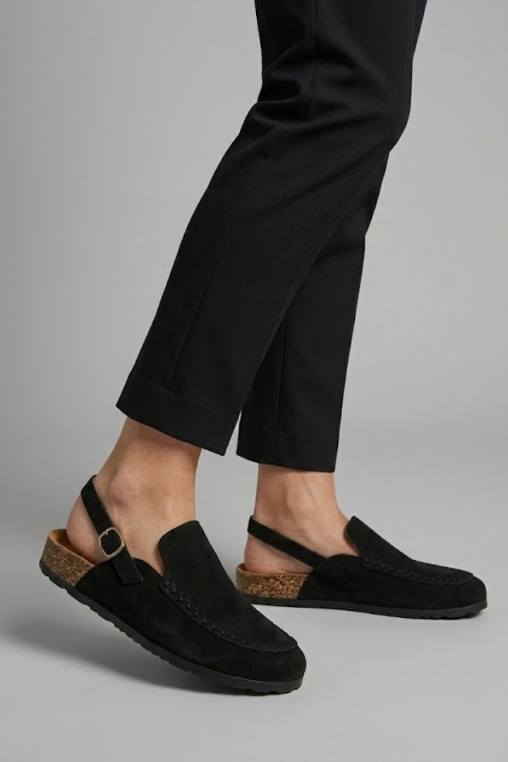 Women's Leather Mules Slippers with Round Toe and Buckle
