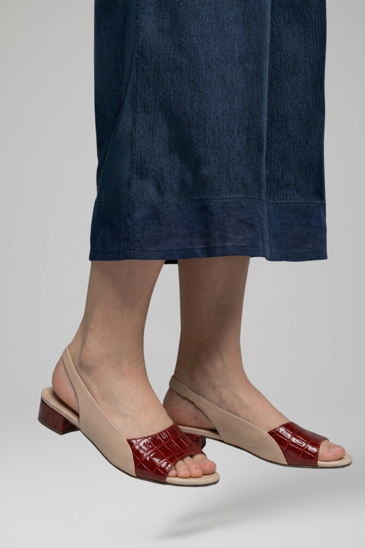 Women's Leather Sandals with Block Heel and Buckle