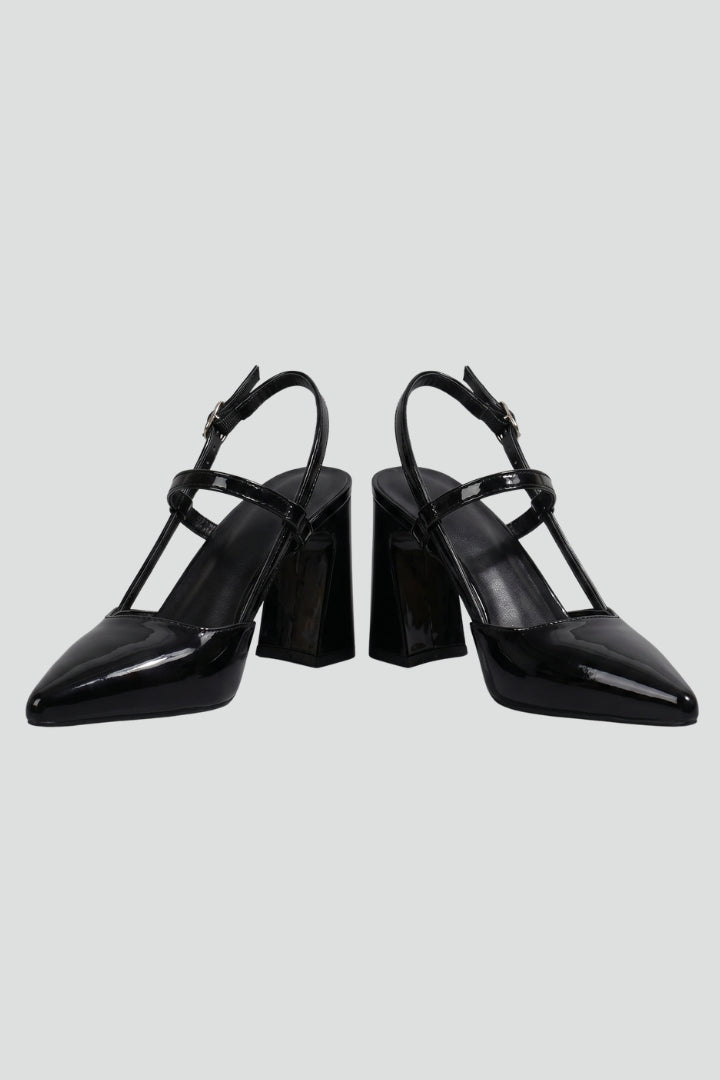 Women's Leather Sandals with Buckle Closure and Pointed Toe