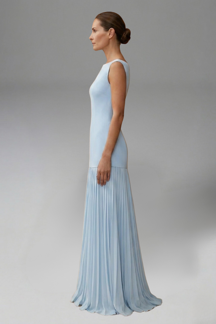 Women’s Maxi Dress with Pleated Skirt and Sleeveless Design