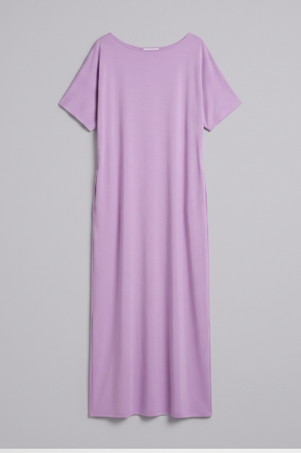 Women’s Maxi Dress with Round Neck and Flowing Skirt