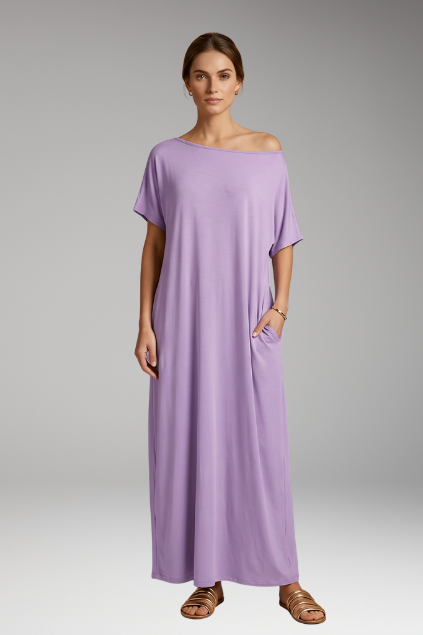 Women’s Maxi Dress with Round Neck and Flowing Skirt