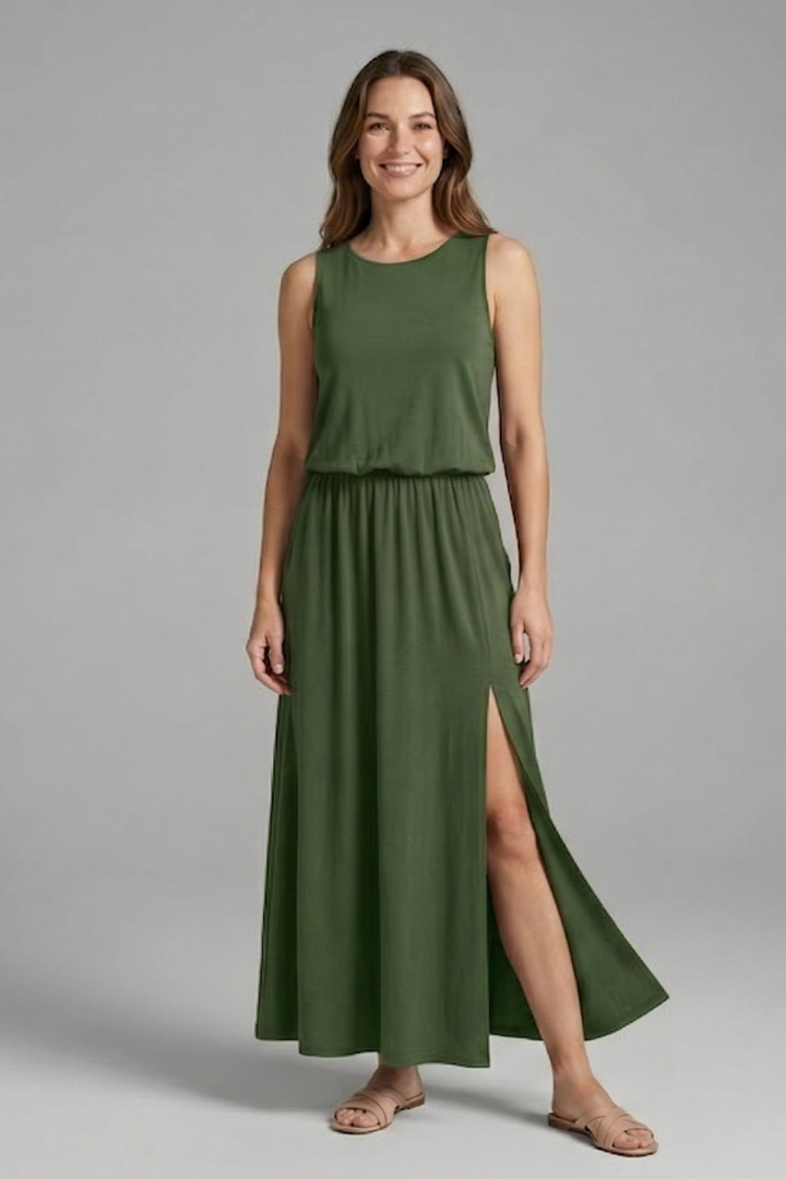 Women’s Maxi Dress with Round Neck and Sleeveless Design