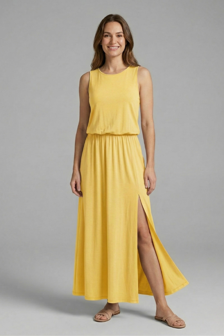 Women’s Maxi Dress with Round Neck and Sleeveless Design