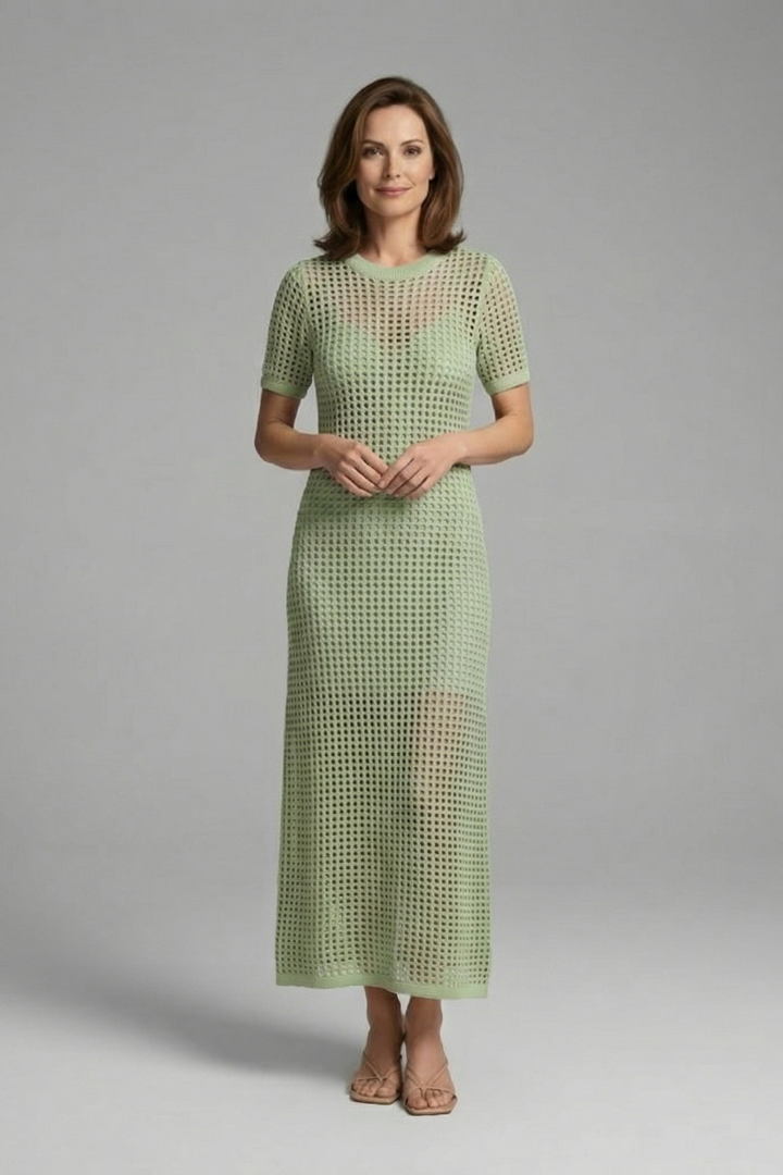 Women’s Maxi Dress with Short Sleeves and Cut-Out Surface