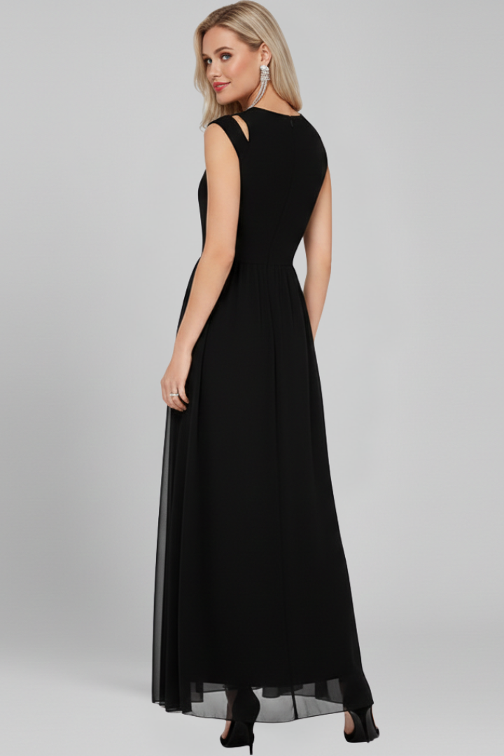 Women’s Maxi Dress with Sleeveless Cut and Side Slit