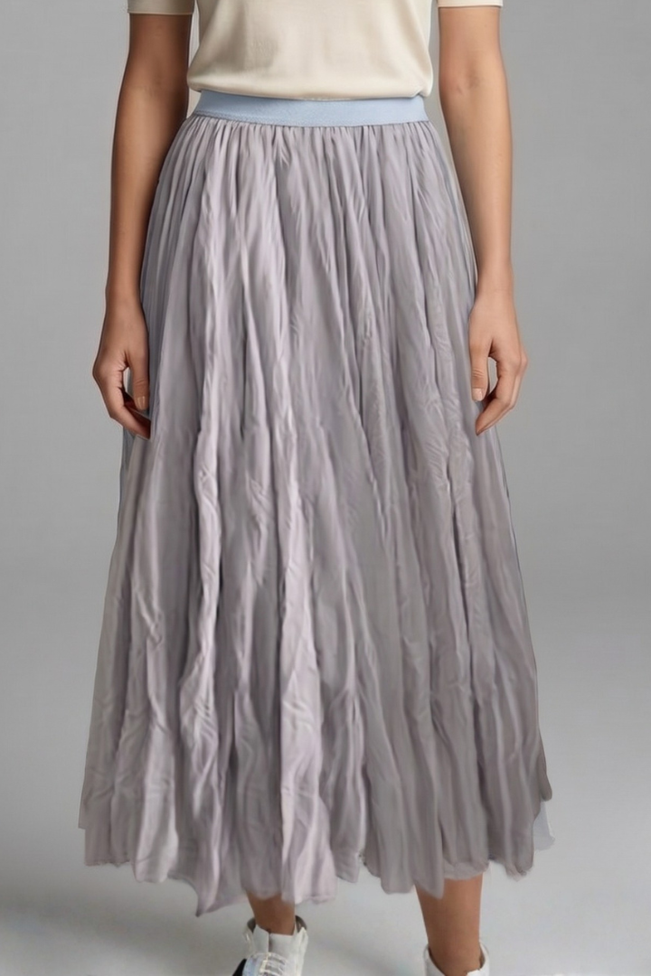 Women's Maxi Skirt with Elastic Waistband and Pleated Surface