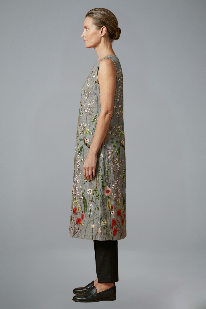 Women’s Midi Dress with Sleeveless Design and Linen Blend