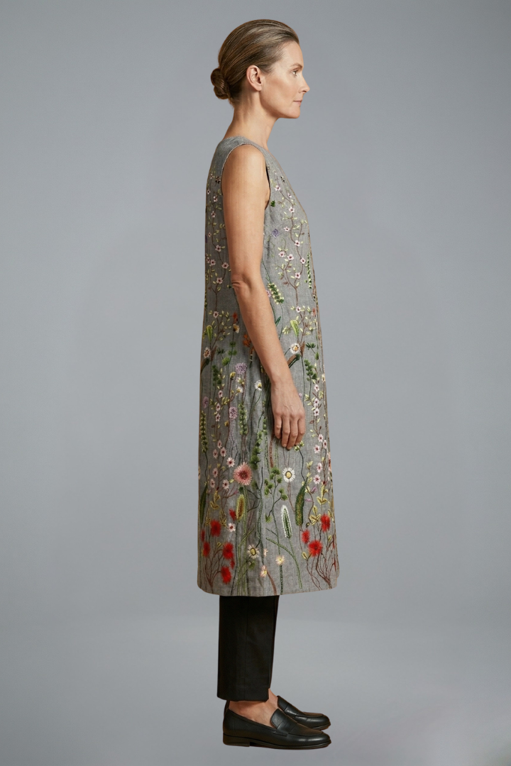 Women’s Midi Dress with Sleeveless Design and Linen Blend