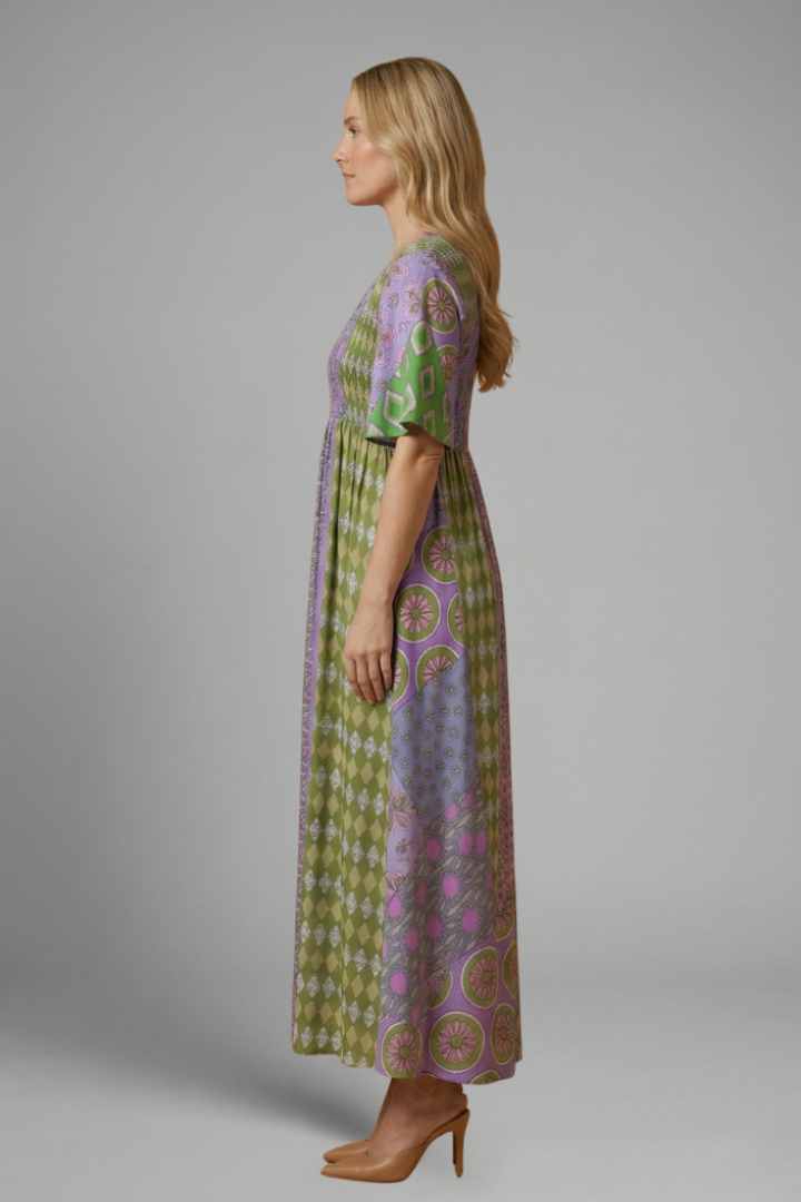 Women’s Midi Dress with Paisley Pattern and Round Neckline