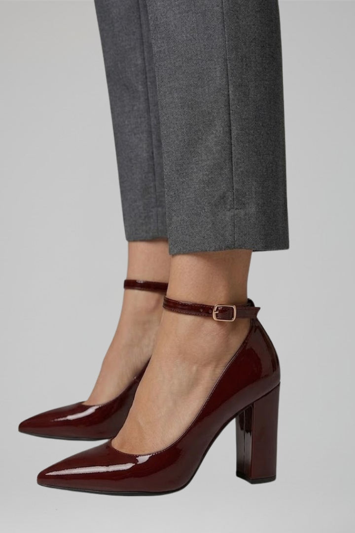Women's Orthopaedic Block Heel Pumps with Buckle Closure for Formal Occasions
