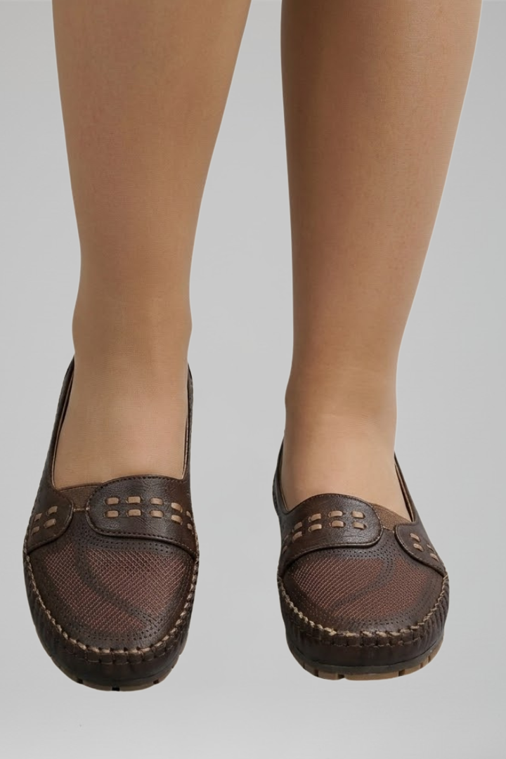 Women's Orthopaedic Slip-On Shoes with Slip-On Design for All-Day Comfort