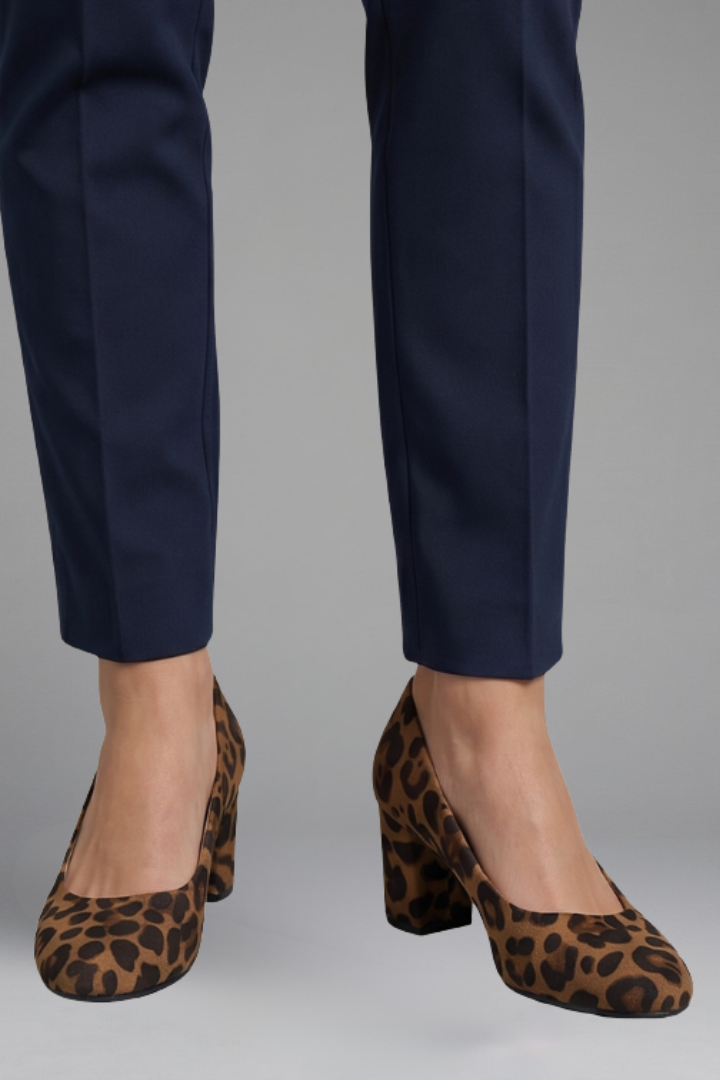 Women's Orthopaedic Pumps with Textured Outsole for Office Wear