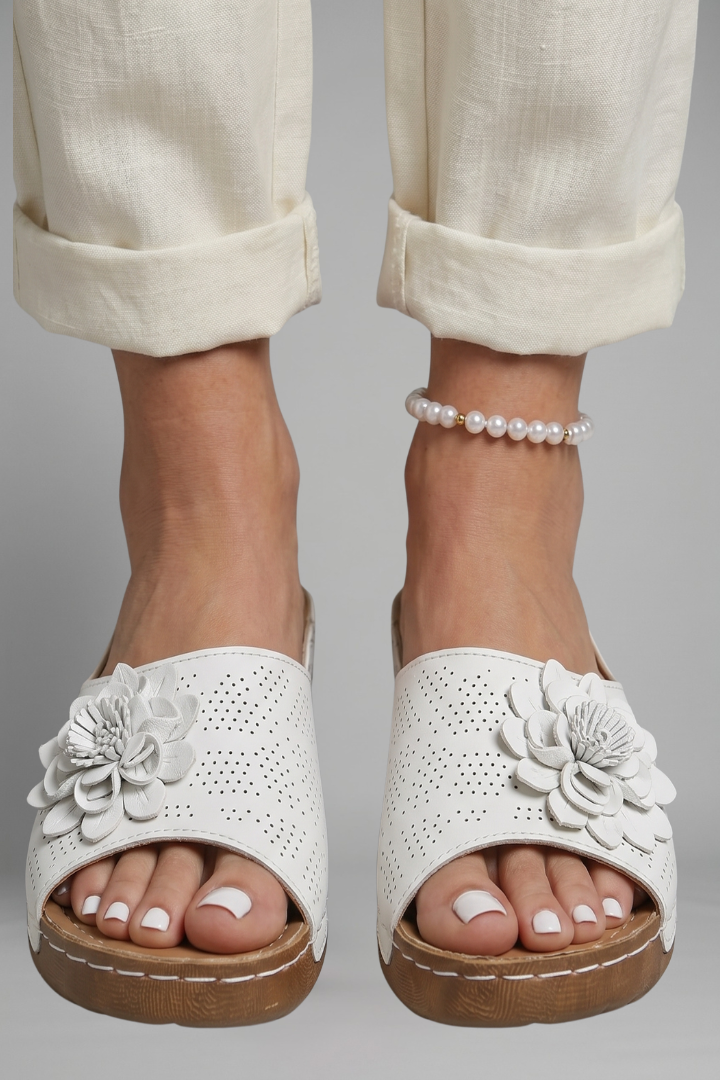 Women's Orthopaedic Sandals with Floral Applique for Summer