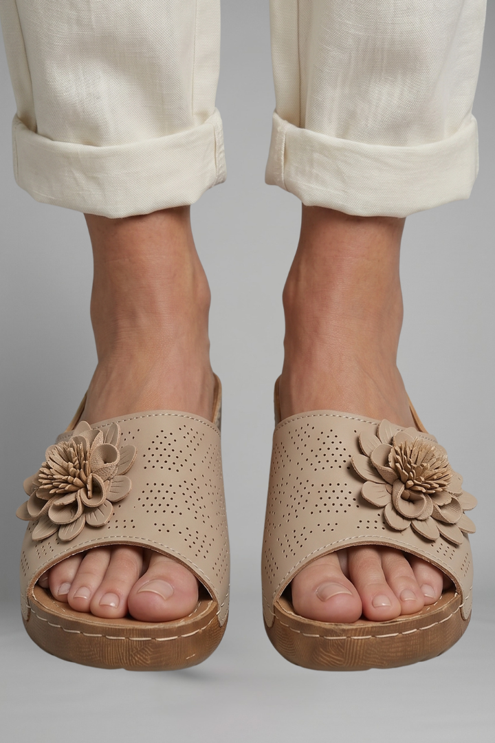 Women's Orthopaedic Sandals with Floral Applique for Summer