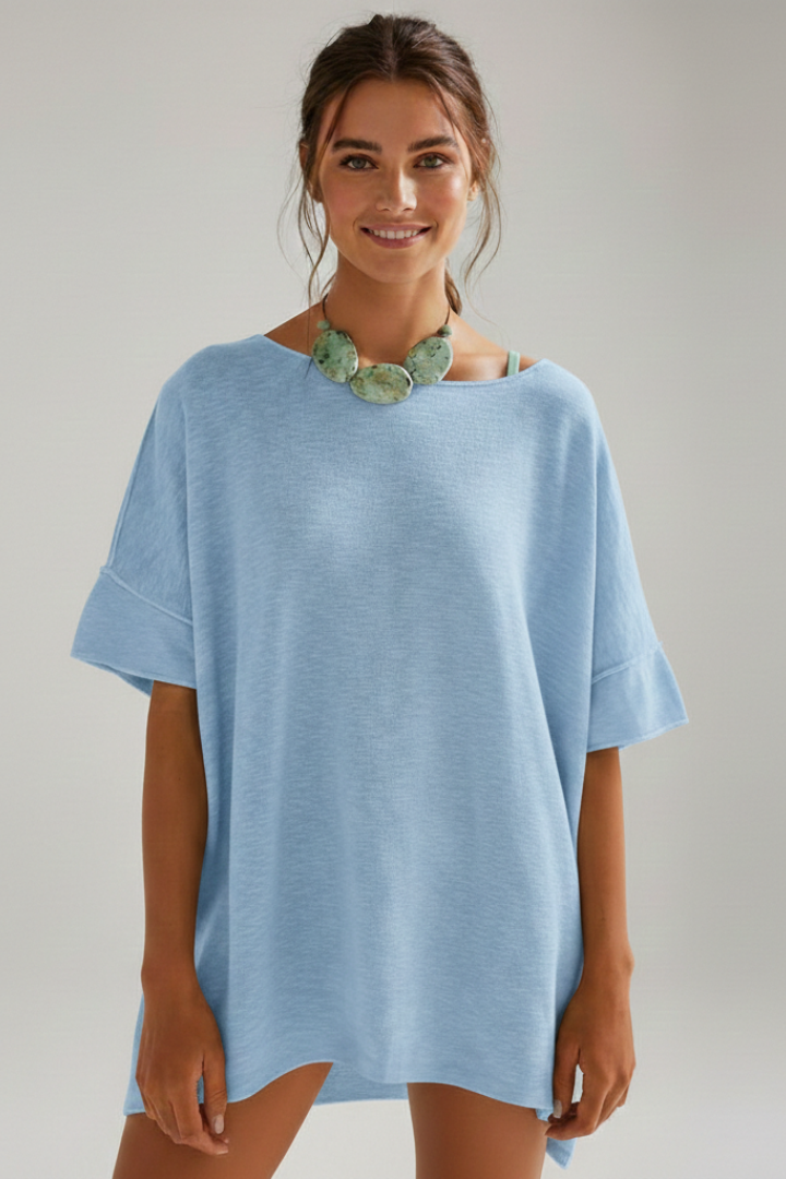 Women’s Oversized T-Shirt with Round Neckline and Short Sleeves