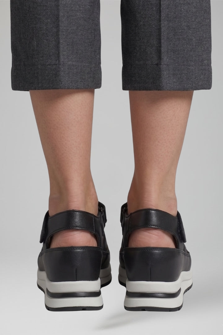 Women's Platform Sandals with Adjustable Straps and Cushioned Sole