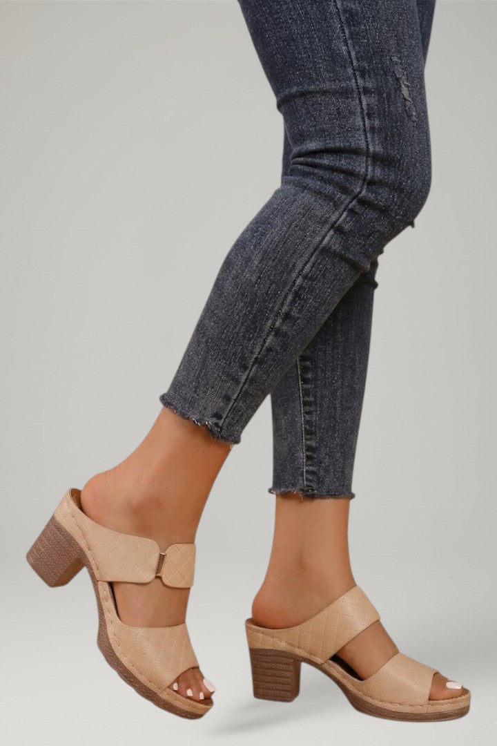 Women's Sandals with Adjustable Straps and Block Heel