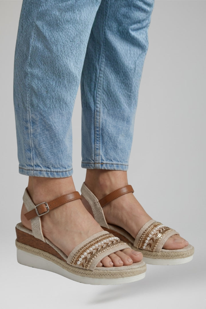 Women's Sandals with Adjustable Straps and Cushioned Footbed