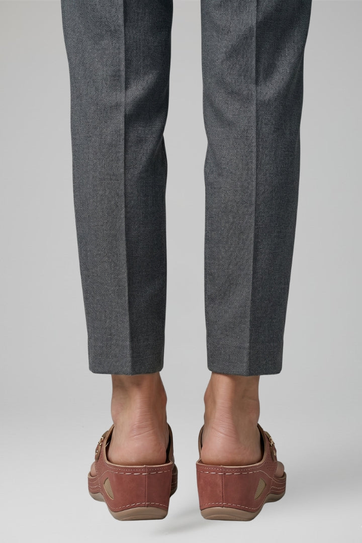 Women's Sandals with Adjustable Straps and Cushioned Sole