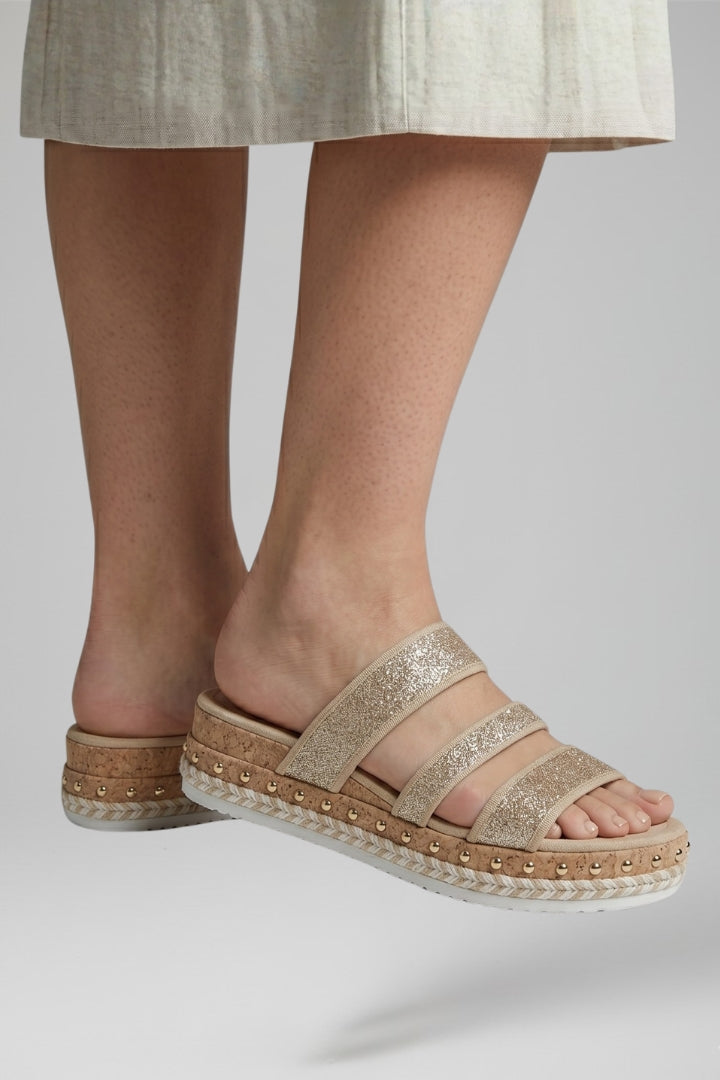 Women's Sandals with Buckle Fastening and Cushioned Footbed