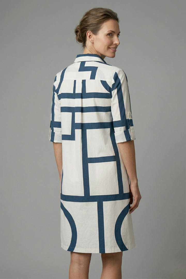 Women’s Shirt Dress with Collar and Button Fastening