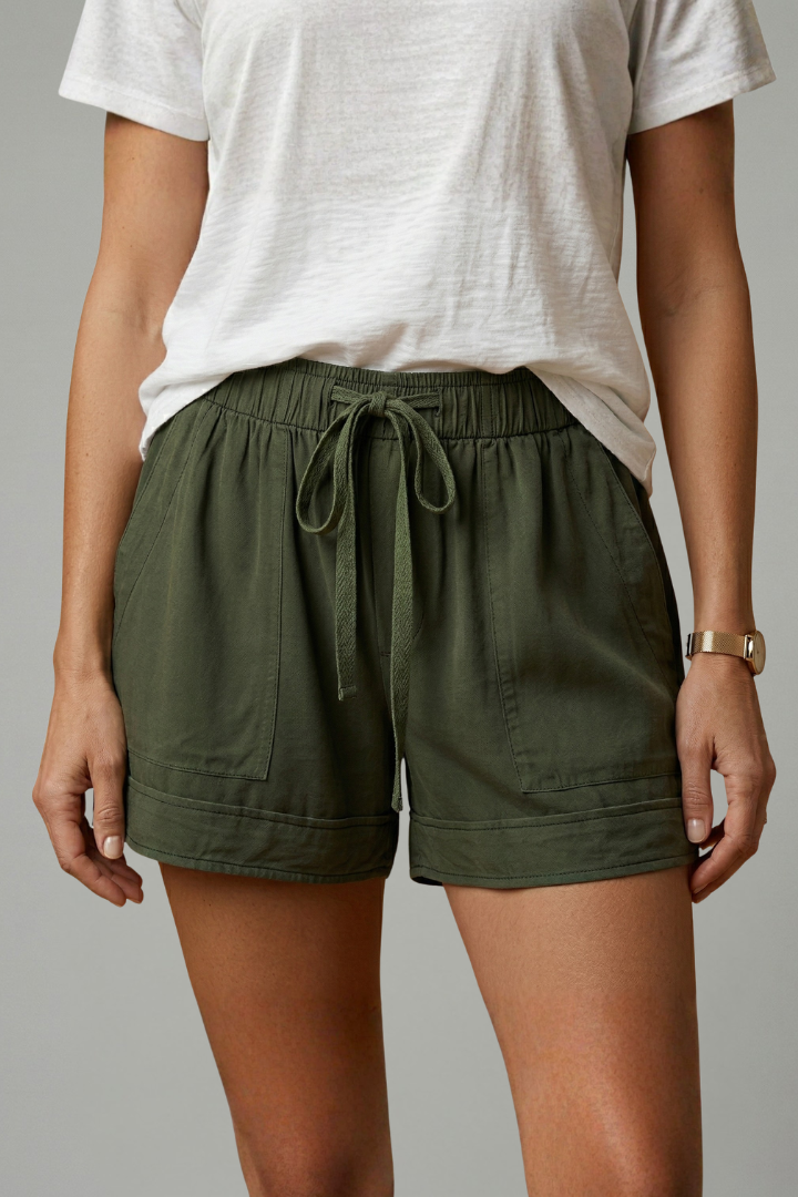 Women’s Shorts with Drawstring Waist and Relaxed Fit