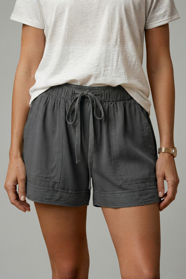 Women’s Shorts with Drawstring Waist and Relaxed Fit
