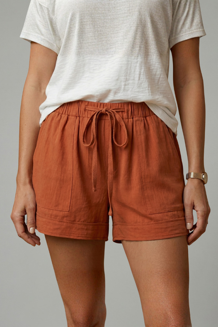 Women’s Shorts with Drawstring Waist and Relaxed Fit