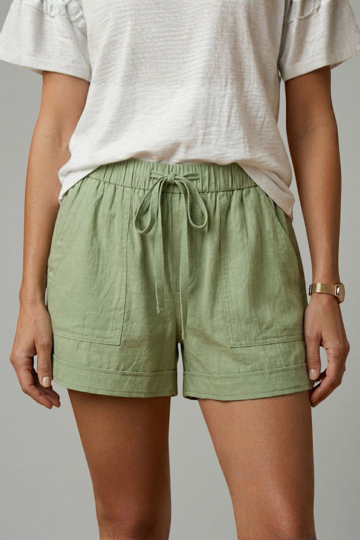 Women’s Shorts with Drawstring Waist and Relaxed Fit