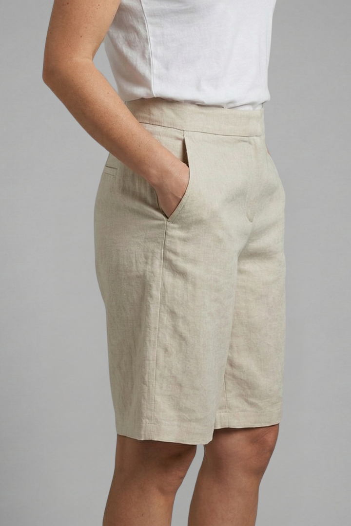 Women’s Shorts with Elastic Waistband and Side Pockets