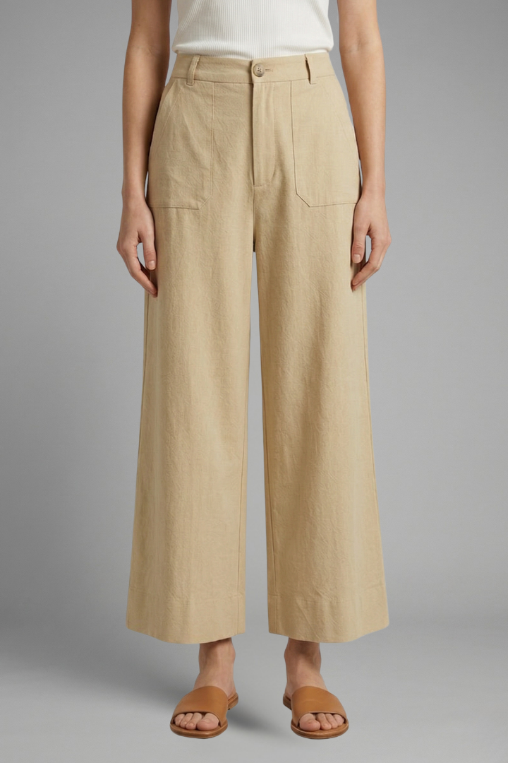 Women’s Trousers with High Waist and Side Pockets