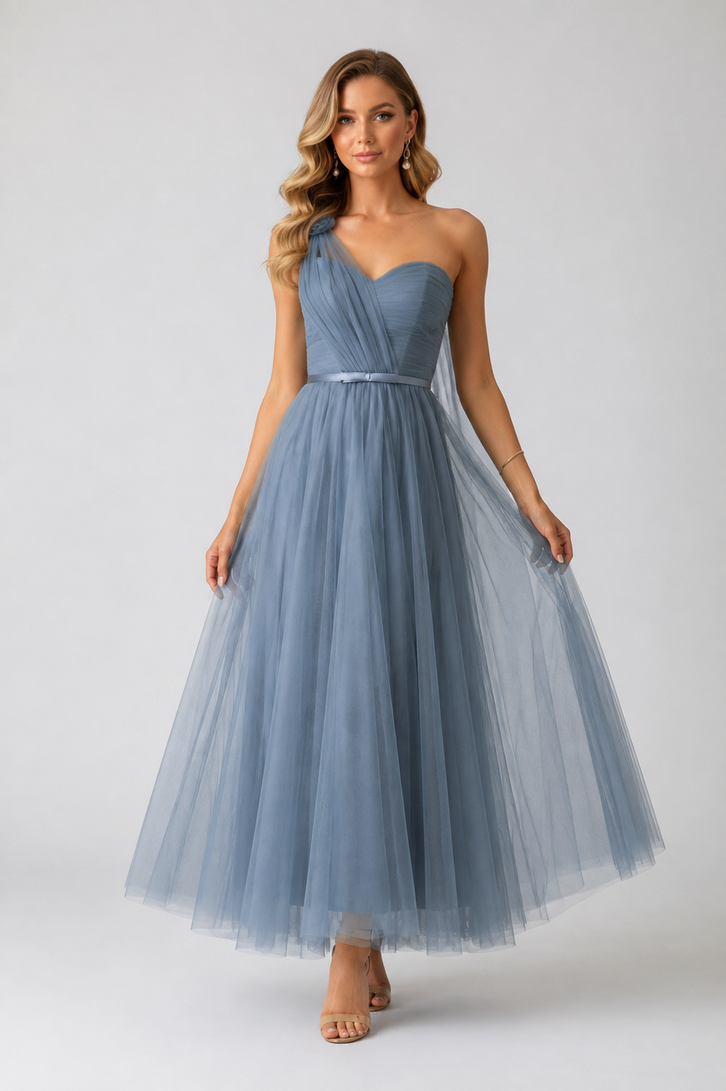Women’s Tulle Dress with Sweetheart Neck