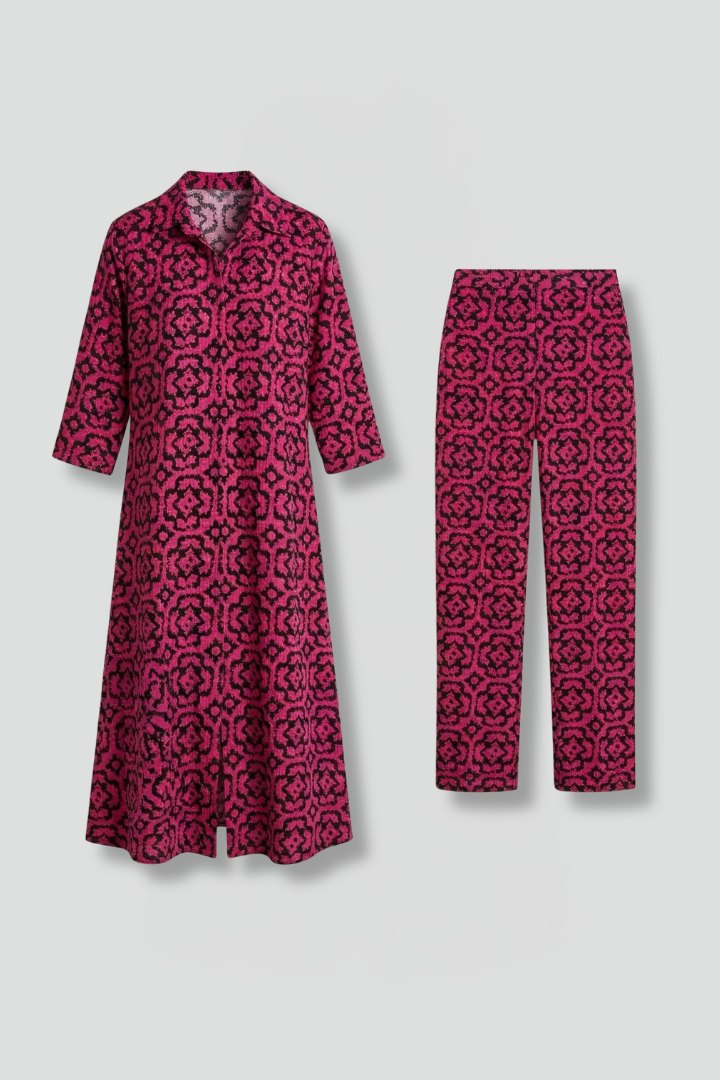 Women’s Two Piece Set with Geometric Pattern and Relaxed Fit