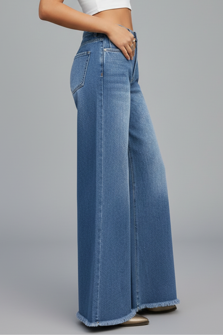 Women’s Wide-Leg Jeans with High Waist and Zipper Fly