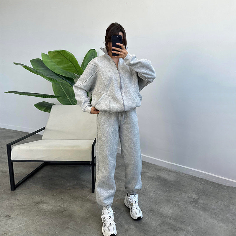 Two-piece tracksuit with zip-up jacket and drawstring trackies